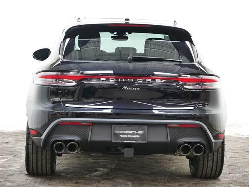 2026 Porsche Macan AWD