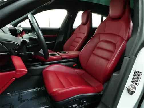 2022 Porsche Taycan 4