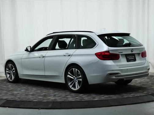 2018 BMW 330 xDrive