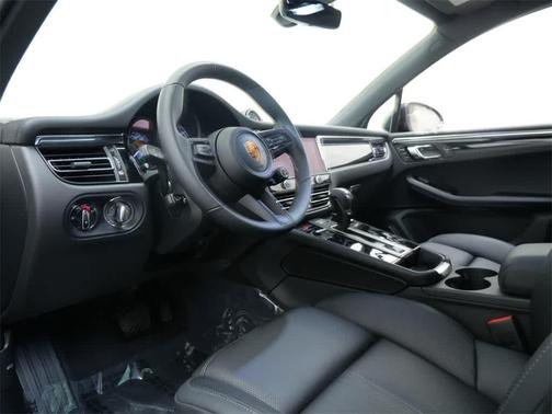 2026 Porsche Macan T