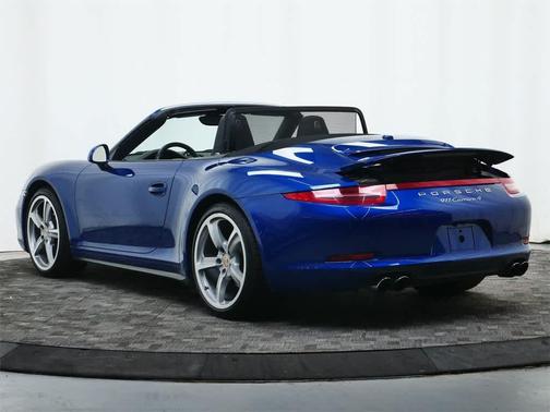 2013 Porsche 911 Carrera 4