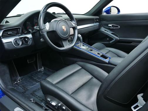 2013 Porsche 911 Carrera 4