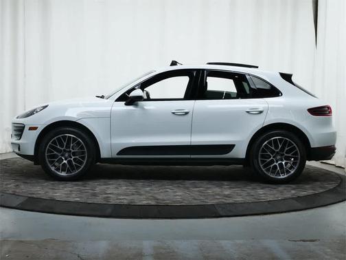 2016 Porsche Macan S