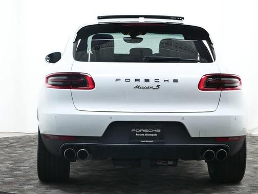 2016 Porsche Macan S
