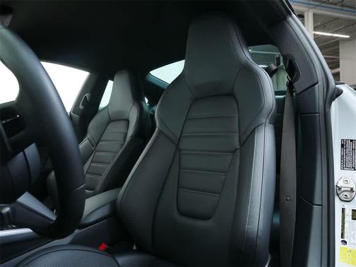 2025 Porsche 911 Carrera S
