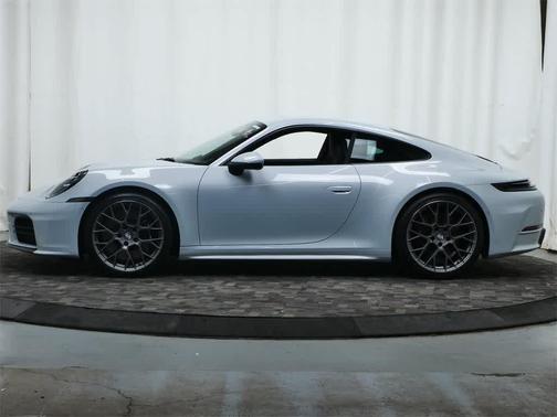 2025 Porsche 911 Carrera S
