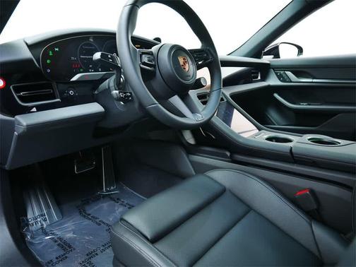 2025 Porsche Taycan 4