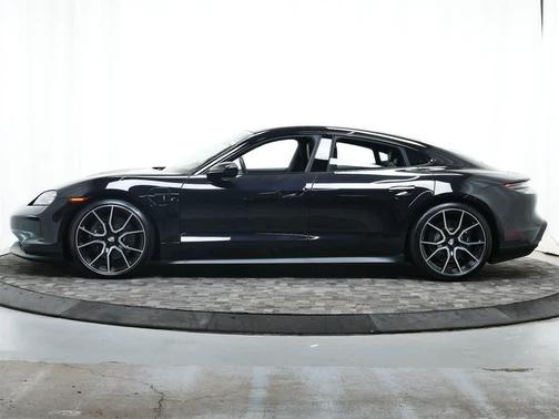 2025 Porsche Taycan 4