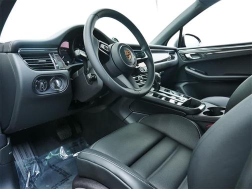 2026 Porsche Macan GTS