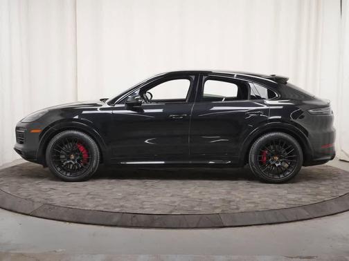 2023 Porsche Cayenne GTS