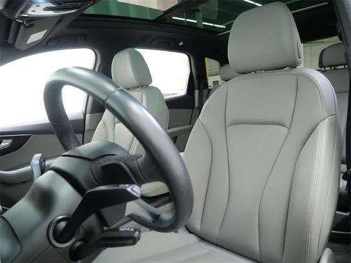 2021 Audi Q7 55 Premium Plus