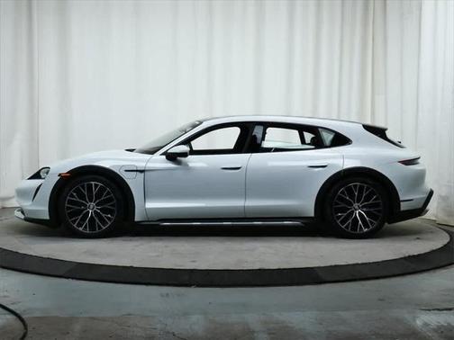 2022 Porsche Taycan Cross Turismo 4