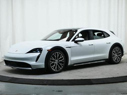 2022 Porsche Taycan Cross Turismo 4