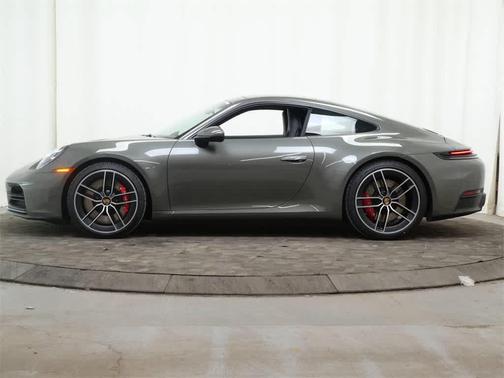2026 Porsche 911 Carrera 4S