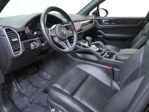 2020 Porsche Cayenne Cayenne