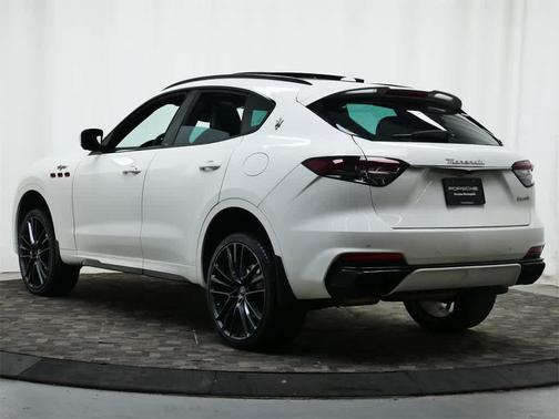 2022 Maserati Levante Trofeo