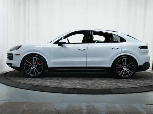 2025 Porsche Cayenne S