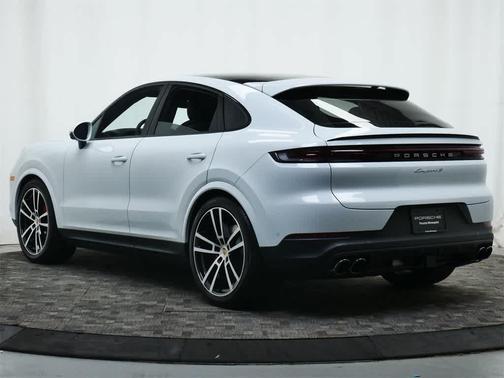2025 Porsche Cayenne S