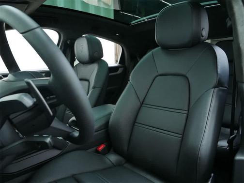 2025 Porsche Cayenne S