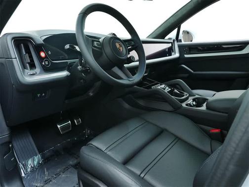 2025 Porsche Cayenne S