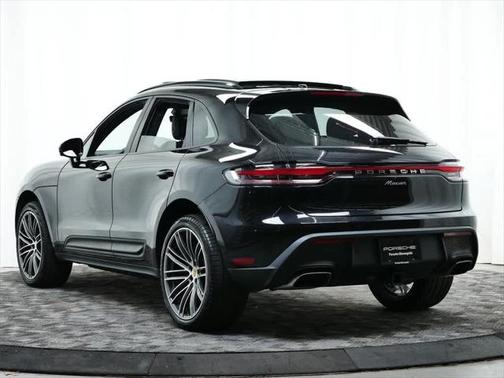 2024 Porsche Macan Base