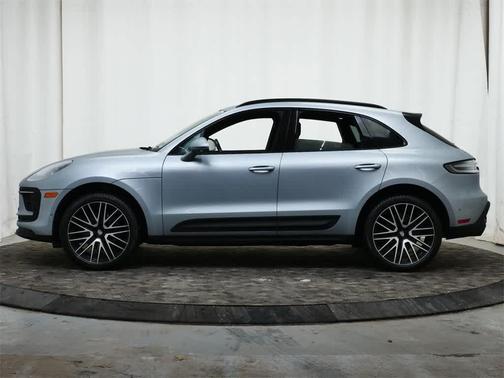 2024 Porsche Macan AWD