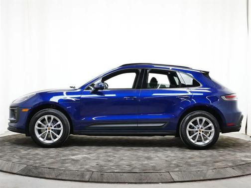 2026 Porsche Macan AWD