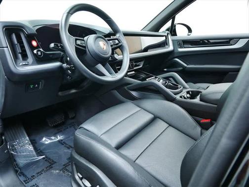 2024 Porsche Cayenne AWD