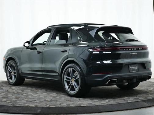 2024 Porsche Cayenne AWD