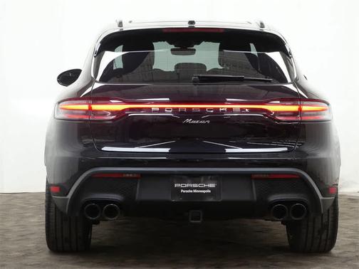 2025 Porsche Macan AWD