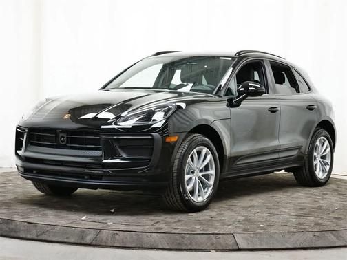 2026 Porsche Macan AWD
