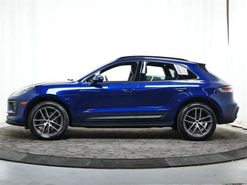 2024 Porsche Macan AWD