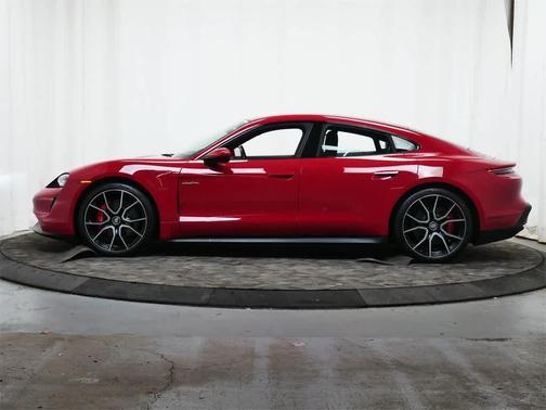 2024 Porsche Taycan 4S