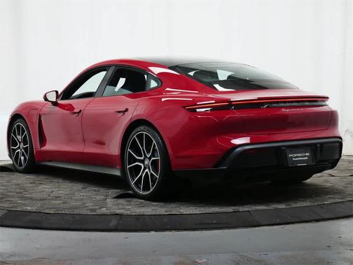 2024 Porsche Taycan 4S