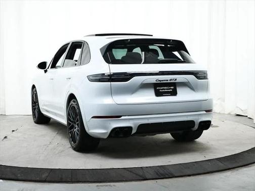 2022 Porsche Cayenne GTS