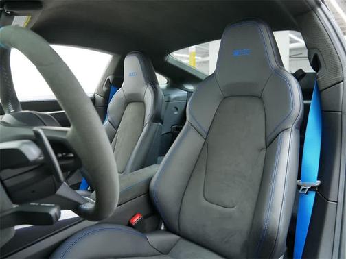 2024 Porsche 911 Dakar