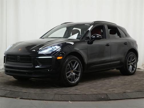 2025 Porsche Macan AWD