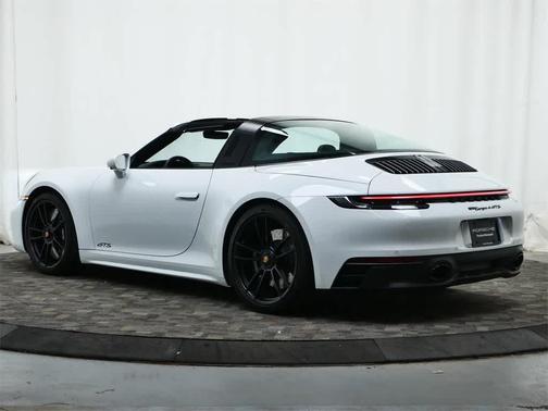 2023 Porsche 911 Targa 4 GTS
