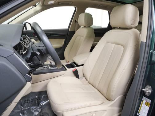 Azores Green Metallic 2018 Audi Q5 2.0T Premium Plus