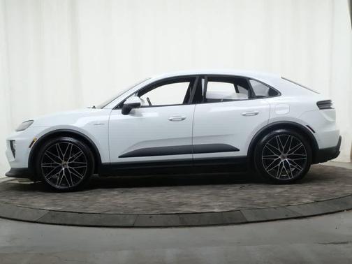 2024 Porsche Macan Macan Electric 4