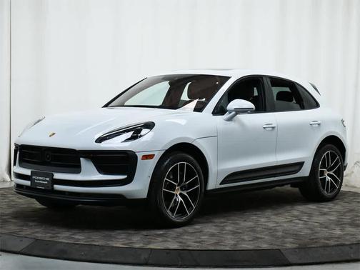 2023 Porsche Macan T