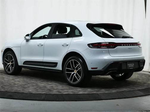 2023 Porsche Macan T