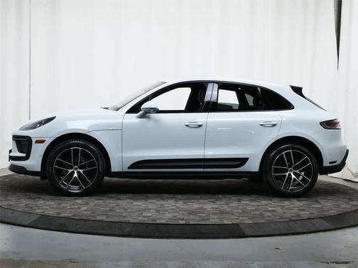 2023 Porsche Macan T