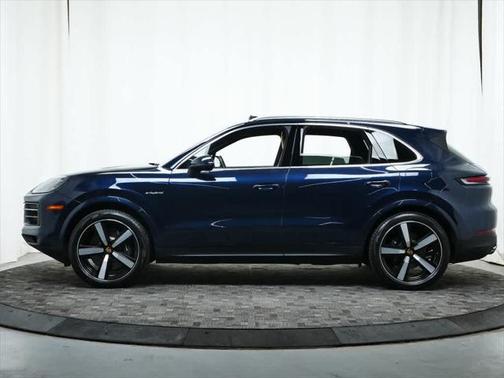 2024 Porsche Cayenne E-Hybrid S