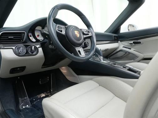 2017 Porsche 911 Turbo