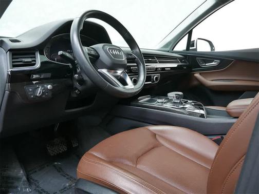 2019 Audi Q7 55 Prestige