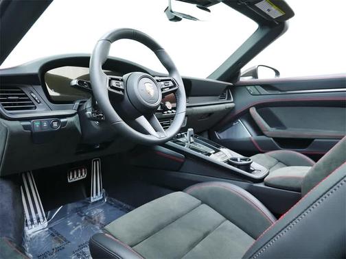 2025 Porsche 911 Targa 4 GTS