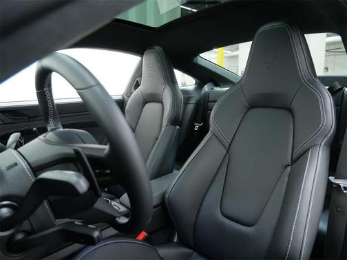 2026 Porsche 911 Carrera GTS