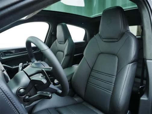 2025 Porsche Cayenne S