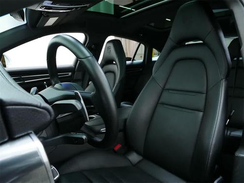 2023 Porsche Panamera AWD